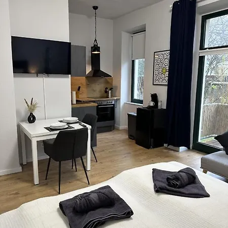 Lorenz Mit Kostenlosem Parkplatz Boxspringbett Kueche