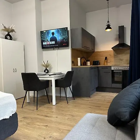 Lorenz Mit Kostenlosem Parkplatz Boxspringbett Kueche 마그데부르크