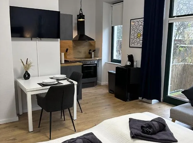 Lorenz Mit Kostenlosem Parkplatz Boxspringbett Kueche